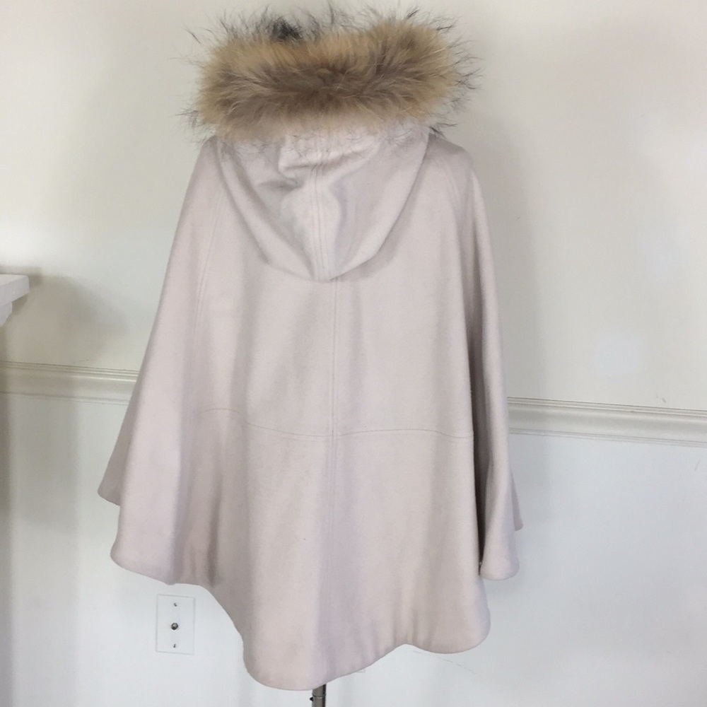 Wool Cashmere FOX Fur Cape Taupe - Picture 3 of 8